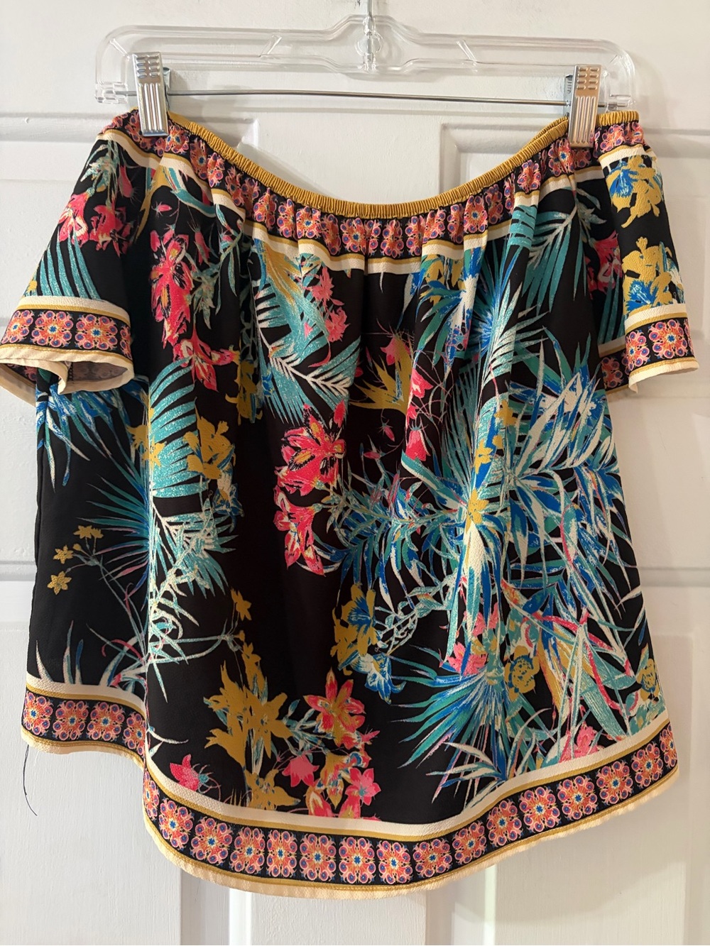 Flying Tomato Black Off-Shoulder Top Tropical Floral